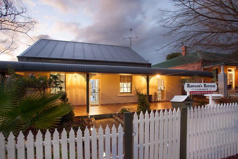 Rawson's Retreat - Five Bedroom Home - Walk CBD - Includes Breakfast - Tweed Heads Accommodation 0