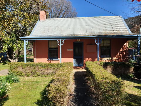 Redruth - 2 Bedroom Cottage Situated In Wandiligong - Tweed Heads Accommodation 0