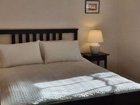Redruth - 2 Bedroom Cottage Situated In Wandiligong - Tweed Heads Accommodation 3