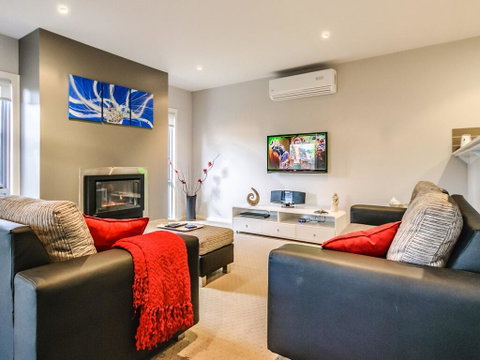 Redwood Oasis - Tweed Heads Accommodation 3