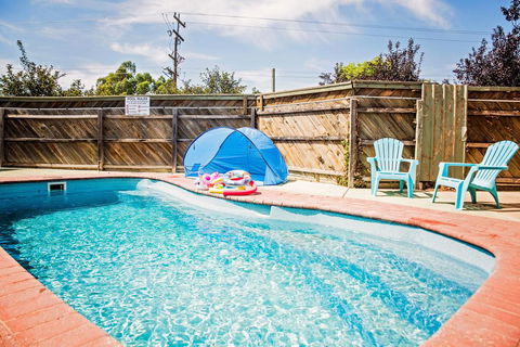 Regent Retreat - Echuca Moama Holiday Accommodation - Tweed Heads Accommodation 3
