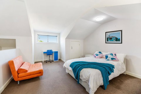 Relax In A Spacious & Modern Townhouse In Asquith - Tweed Heads Accommodation 3