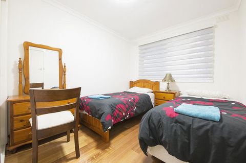Rent Melbourne - Tweed Heads Accommodation 2