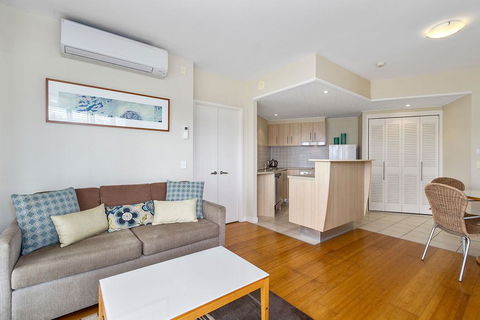 RESORT ON THE BEACH 6126-27 - Tweed Heads Accommodation 2
