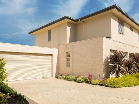 Retreat On Albert - Tweed Heads Accommodation 0