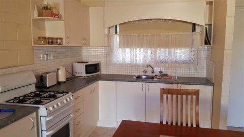 Rise N' Shine - Min Stay 4 Nights - Tweed Heads Accommodation 3