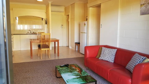Rise N' Shine - Min Stay 4 Nights - Tweed Heads Accommodation 2