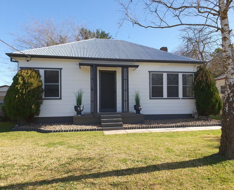 Ronelle Cottage - Tweed Heads Accommodation 0