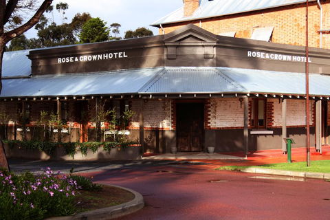 Rose & Crown Hotel - Tweed Heads Accommodation 0