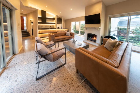 RUST - Tweed Heads Accommodation 2