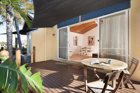SAILS TWO - INVERLOCH - Tweed Heads Accommodation 0