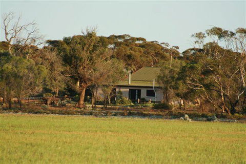 Sandalmere Cottage - Tweed Heads Accommodation 1