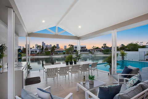 Sandy Cove - Tweed Heads Accommodation 0