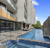 Sandy Hill Apartment by Ready Set Host - Tweed Heads Accommodation
