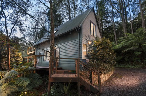 Santosa Cottage Sassafras - Tweed Heads Accommodation 0