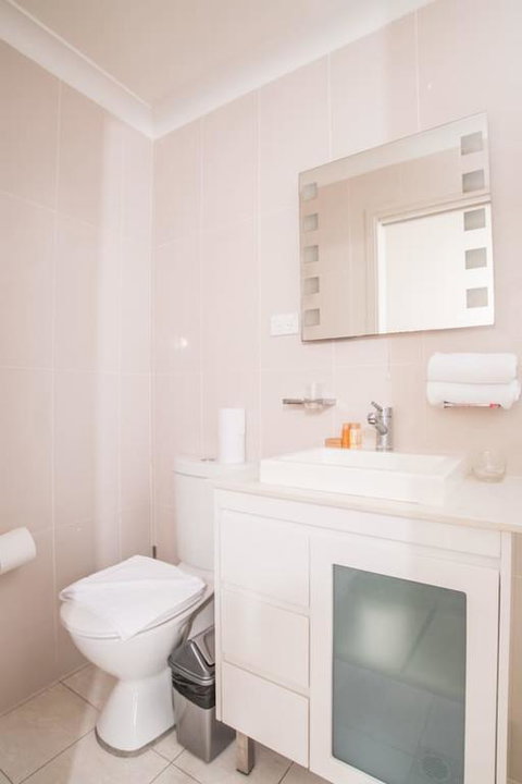 Scenic Illawong Riverside Getaway 1bed1bath Unit - Tweed Heads Accommodation 3