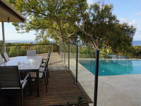 Scribbly Gums - Rainbow Beach Ocean-front spacious home with pool