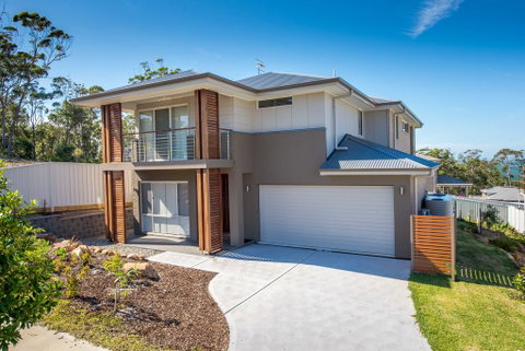 Sea Breeze - Tweed Heads Accommodation 0
