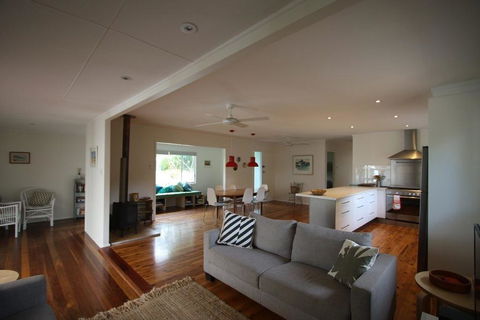 Sea Dip At Iluka - Tweed Heads Accommodation 1