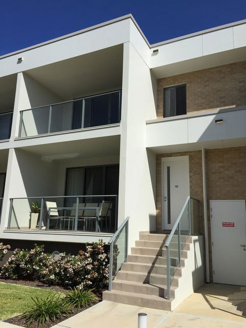 SEA-ESTA - Tweed Heads Accommodation 3