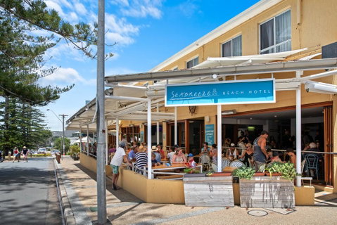 Seabreeze Beach Hotel - Tweed Heads Accommodation 0