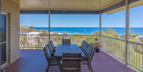 Seaclusion - 8 View Court Carrickalinga - Tweed Heads Accommodation 0