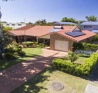 SECRET GARDEN - WiFi - Netflix - Pet Friendly - Tweed Heads Accommodation