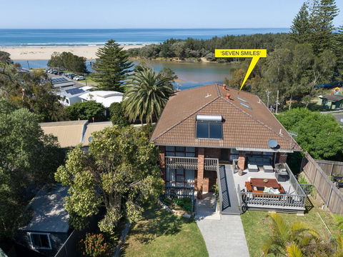 Seven Smiles - Riverside Location And Ocean Views - Tweed Heads Accommodation 0