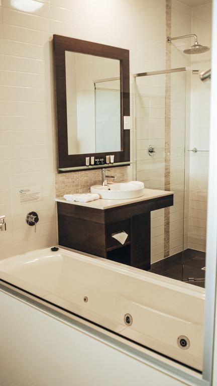 Sfera's Park Suites & Convention Centre - Tweed Heads Accommodation 3