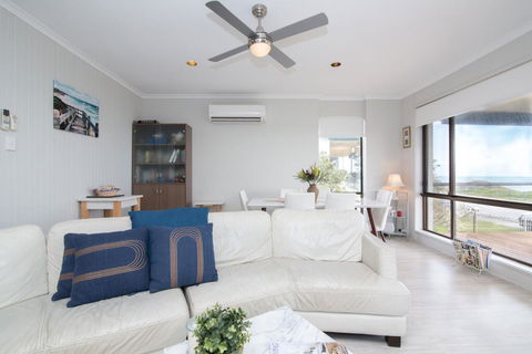 Shanti By The Sea - Tweed Heads Accommodation 3