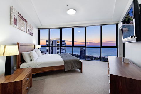 Sierra Grand Broadbeach - Tweed Heads Accommodation 0