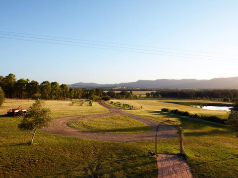 Silver Springs (4br) Cottage, With Wifi, Views, Olives And Space . Fireplace, Views, Olives And Space - Tweed Heads Accommodation 0