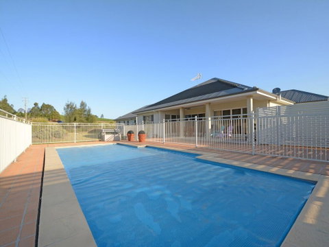 Silver Springs 6br Luxury Homestead With Wifi, Pool. Fireplace, Views, Olives And Space - Tweed Heads Accommodation 0