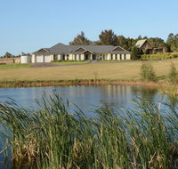 Silver Springs Estate 4br house  6br house with Wifi Pool. Fireplace Views Olives and Space - Tweed Heads Accommodation