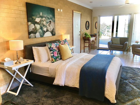 SilverWaters Waterfront Accommodation - Tweed Heads Accommodation 0