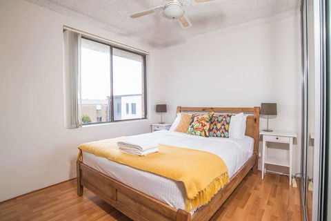SIMPLE COMFORT! 2bed1bath Unit In Meadowbank - Tweed Heads Accommodation 1