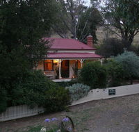 Sinnamons Cottage - Tweed Heads Accommodation