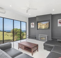 Skenes Retreat - views of the ocean from the deck - Tweed Heads Accommodation