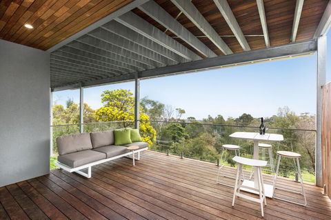 Skyluxe Luxury Retreat With Water Views And Deluxe Interior From Every Room - Tweed Heads Accommodation 2