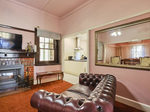 Skymirror Cottage - Tweed Heads Accommodation 2