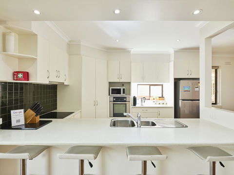 Skymirror Villa - Tweed Heads Accommodation 1