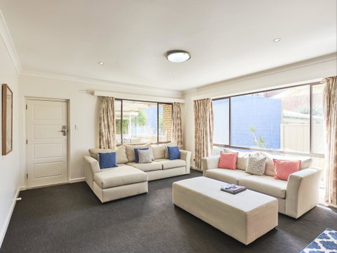 Skymirror Villa - Tweed Heads Accommodation 2