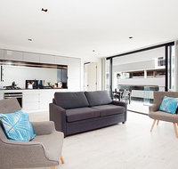 Sleek modern apartment in the heart of Manly - Tweed Heads Accommodation