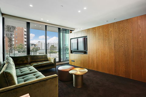 Spectacular 1 Bedroom Apartment With Water Views & Palatial Terrace - Tweed Heads Accommodation 0