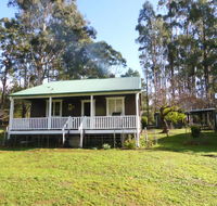 Splendid Wren Cottage - Tweed Heads Accommodation