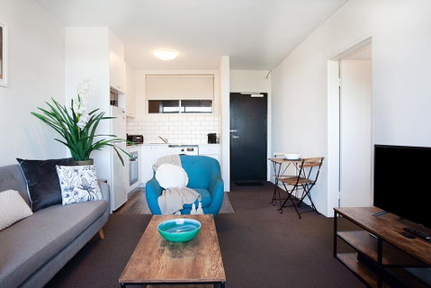 Sprawling City Views And Balcony In Cosy Apartment - Tweed Heads Accommodation 0