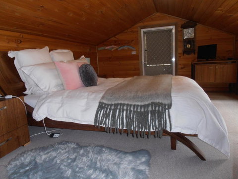 Springmead Rustic Cabin - Tweed Heads Accommodation 2