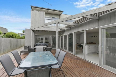 St Georges Sands Oasis 10 - Tweed Heads Accommodation 1