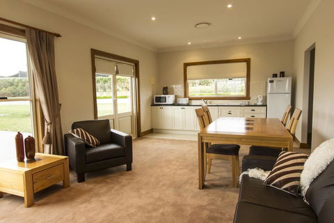Stay Bathurst - Tweed Heads Accommodation 1