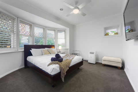 StayCentral - Rosanna Luxurious Mansion - Tweed Heads Accommodation 3